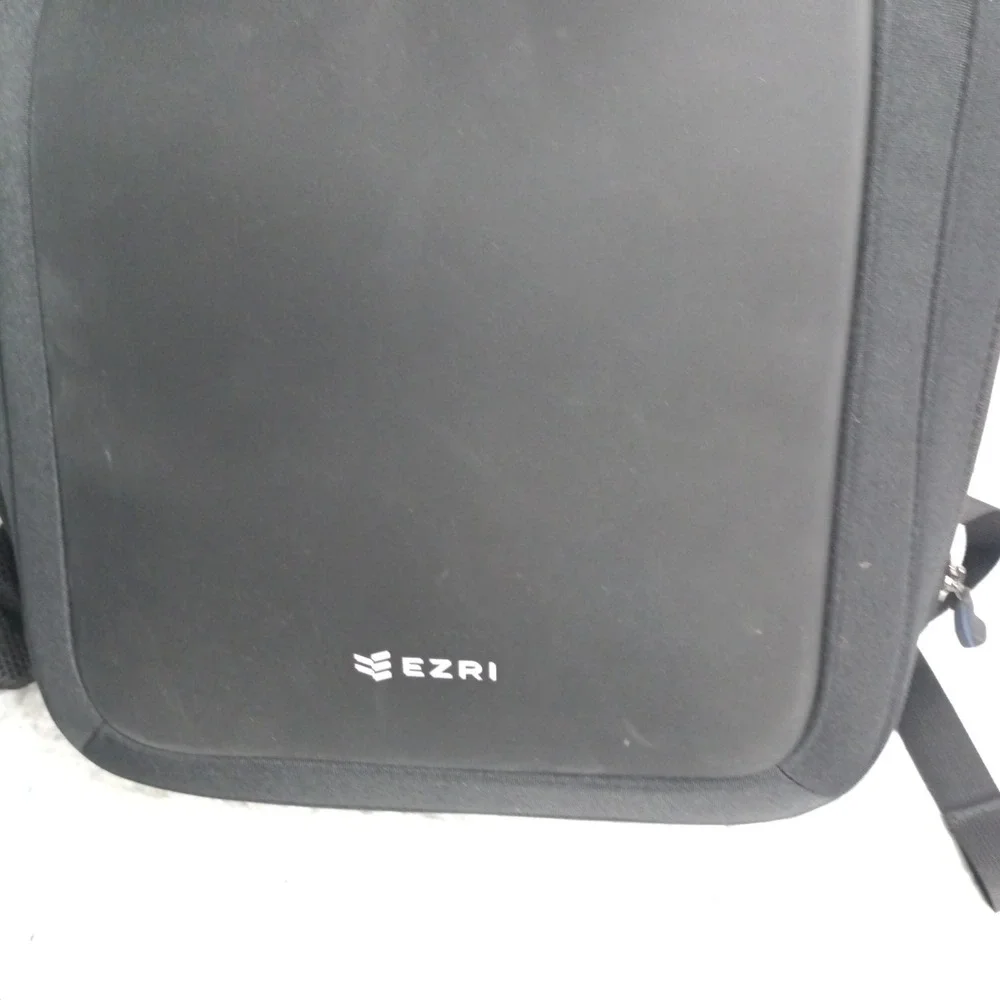 Ezri Pritikin Black Laptop Backpack USB Charging Port Commuter Bag s10